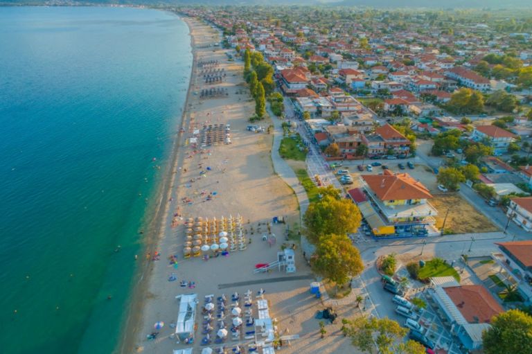 Γεμάτος με Γαλάζιες Σημαίες και φέτος ο Δήμος Βόλβης