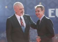 Η Ελλάδα και το «τόξο» Τιράνων – Άγκυρας