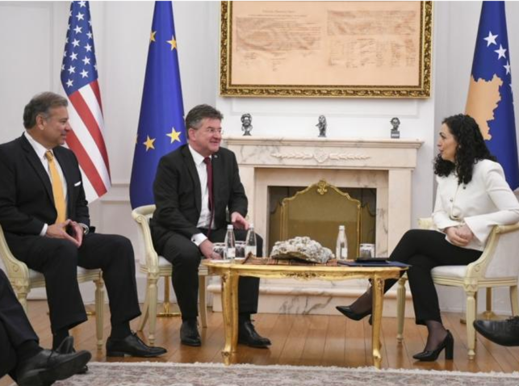 Κόσοβο: Ανοιχτό αφήνει το ενδεχόμενο νέων εκλογών η πρόεδρος Βιόσα Οσμάνι