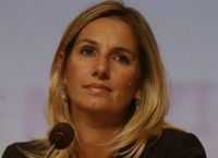 Σοφία Μπεκατώρου: «Πήγα την κόρη μου ξυπόλητη στον Πειραιά και μας κοιτούσαν όλοι»