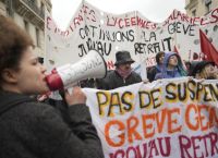 Γαλλία: Νέος κύκλος κινητοποιήσεων για το συνταξιοδοτικό Γαλλία: Νέος κύκλος κινητοποιήσεων για το συνταξιοδοτικό