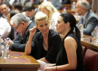 Υπουργείο Τουρισμού: Το γυναικείο «δίδυμο» θα κληθεί να χειριστεί μια ιδιαίτερη σεζόν
