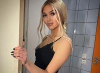 Ταραχή στο instagram με το μικροσκοπικό μπικίνι της Μελίνας Νικολαΐδη