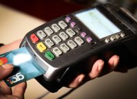 Διασύνδεση ταμειακών με POS: Έρχονται αλλαγές για τις πληρωμές με χρεωστικές κάρτες Διασύνδεση ταμειακών με POS: Έρχονται αλλαγές για τις πληρωμές με χρεωστικές κάρτες