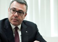 Κέρδη 1,9 δισ. ευρώ και πιστωτική επέκταση 25% “βλέπει” η Alpha Bank έως το 2025 Κέρδη 1,9 δισ. ευρώ και πιστωτική επέκταση 25% “βλέπει” η Alpha Bank έως το 2025