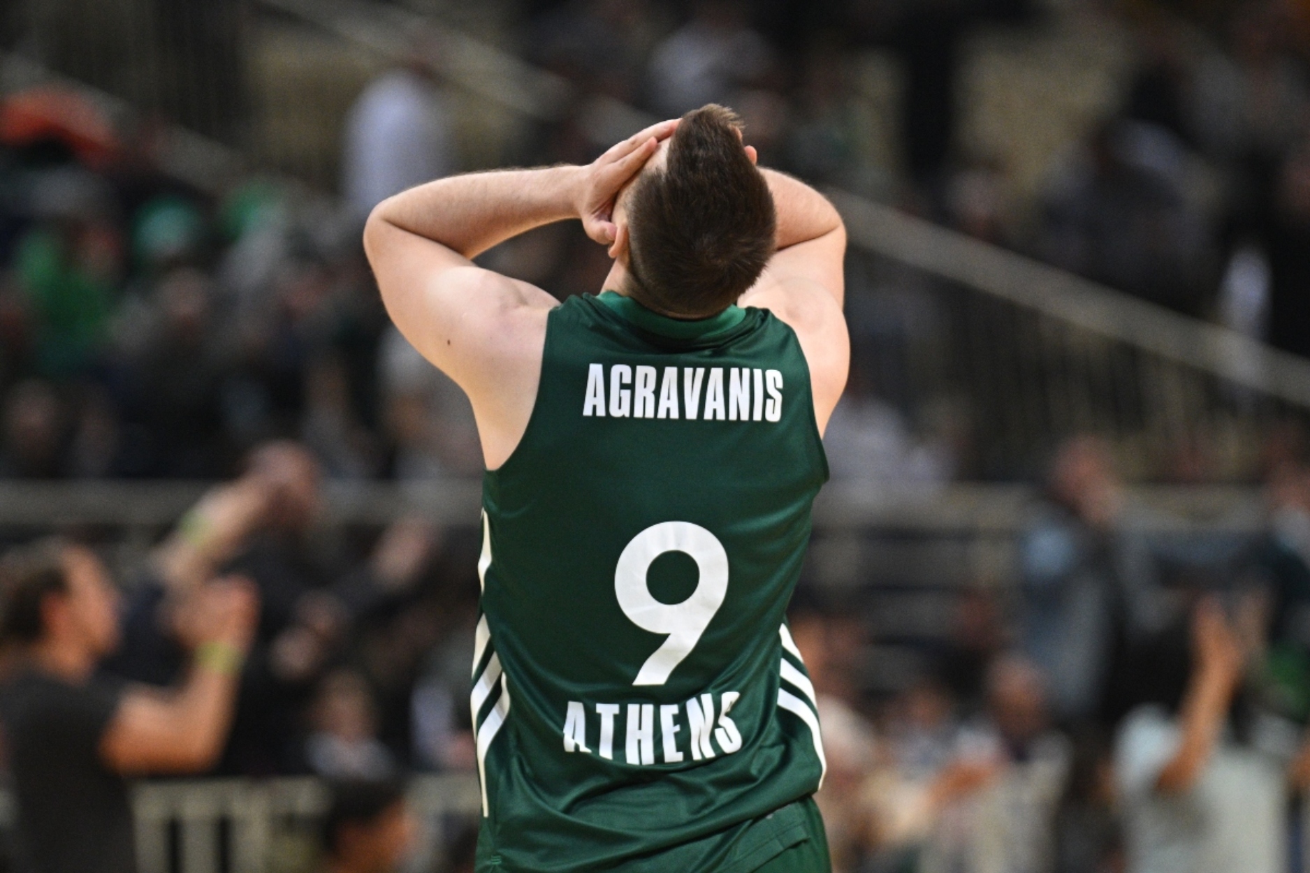 Αγραβάνης: «Παίξαμε σκ@@@! Πάμε να πάρουμε το επόμενο παιχνίδι»