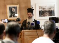 Νέα παρέμβαση της Ιεράς Συνόδου: «Η Εκκλησία ούτε πολιτεύεται, ούτε “κομματίζεται”, αλλά πορεύεται»