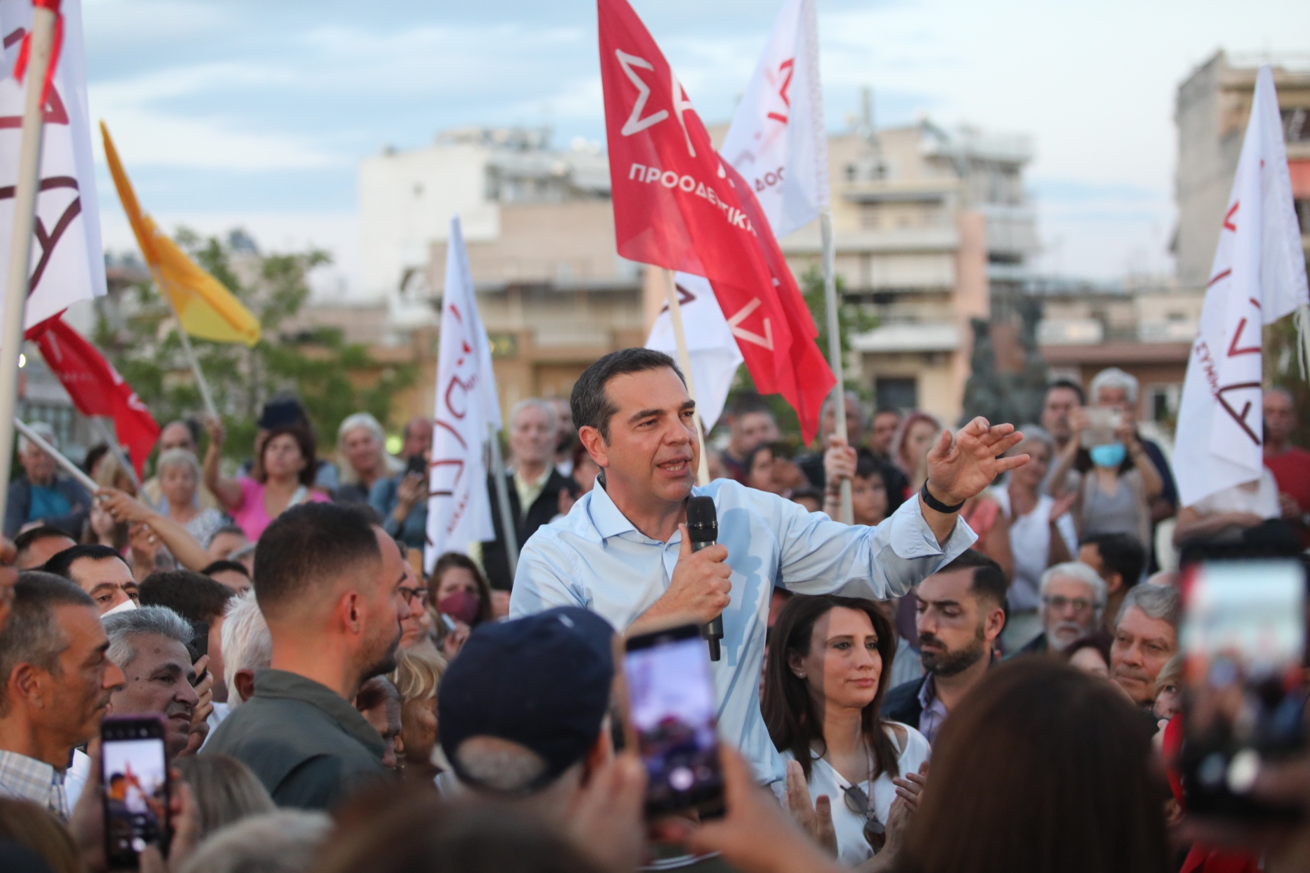 Τσίπρας στον Κορυδαλλό: Ψήφος στον ΣΥΡΙΖΑ για να αποτραπεί η ορμπανοποίηση της χώρας