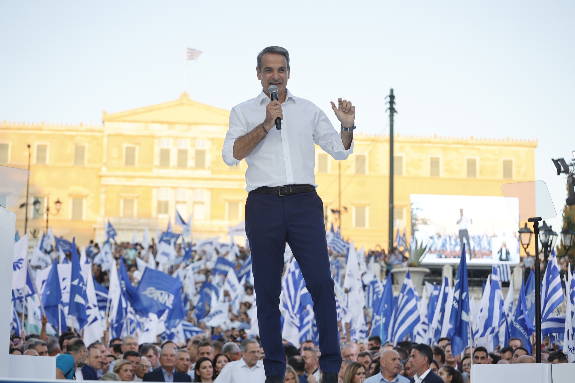 Ομιλία Μητσοτάκη στο Σύνταγμα live: «Σύμμαχος ο ενθουσιασμός, αντίπαλος ο εφησυχασμός»