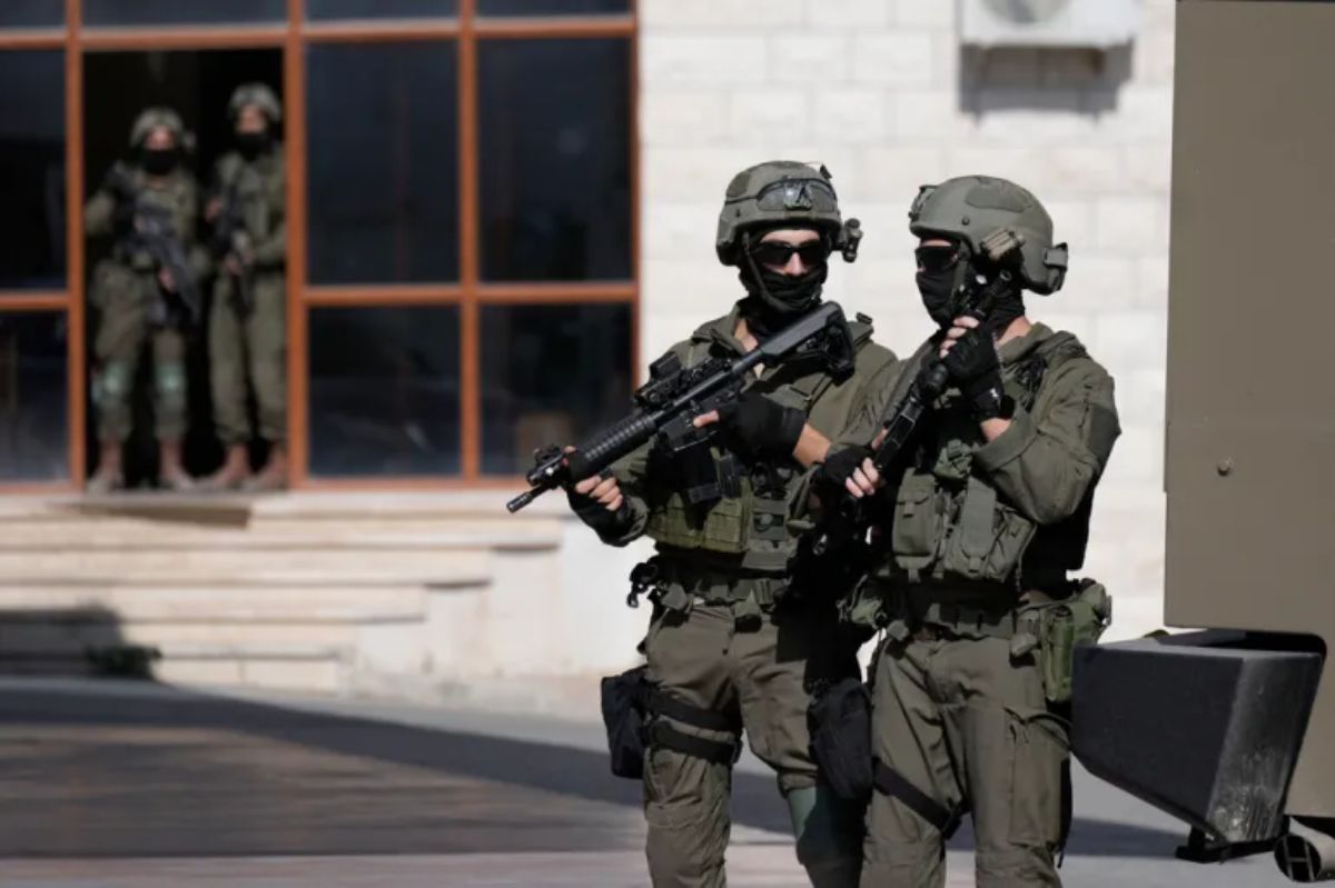 Το Ισραήλ εξαπέλυσε μετά τα μεσάνυχτα αεροπορικά πλήγματα στα περίχωρα της Δαμασκού