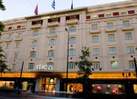 Big deal 100 εκατ. για την εξαγορά των πολυκαταστημάτων Attica