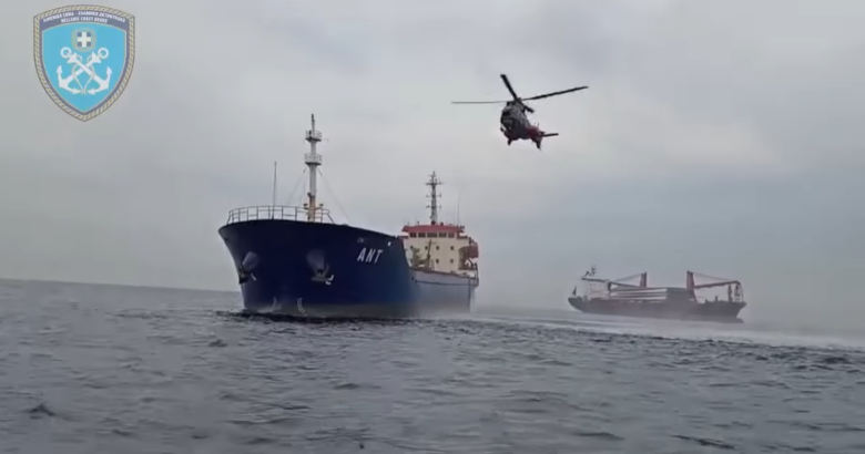 Σύγκρουση φορτηγών πλοίων ανοιχτά της Χίου: Αρνήθηκε την ελληνική βοήθεια ο ένας πλοίαρχος