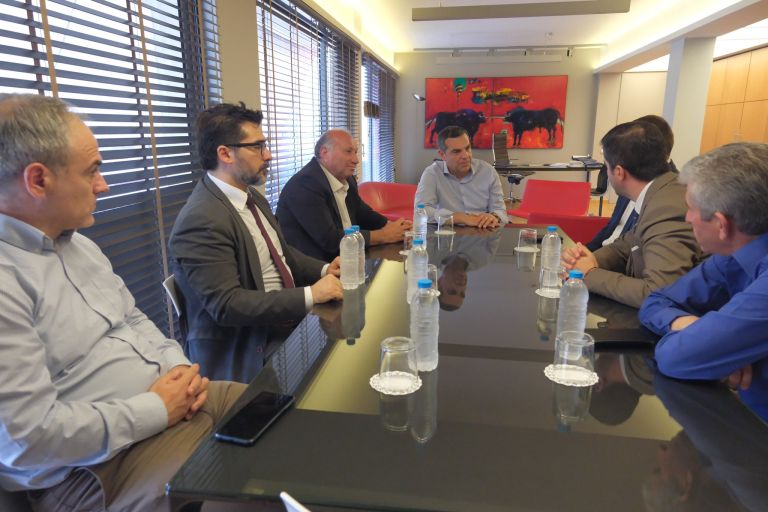 Tsipras meets with delegation of Greek National Minority in Albania over Beleri’s continued detention