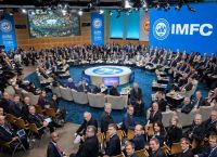 Το ΔΝΤ επιτρέπει την εκταμίευση δόσης 890 εκατ. δολαρίων για την Ουκρανία