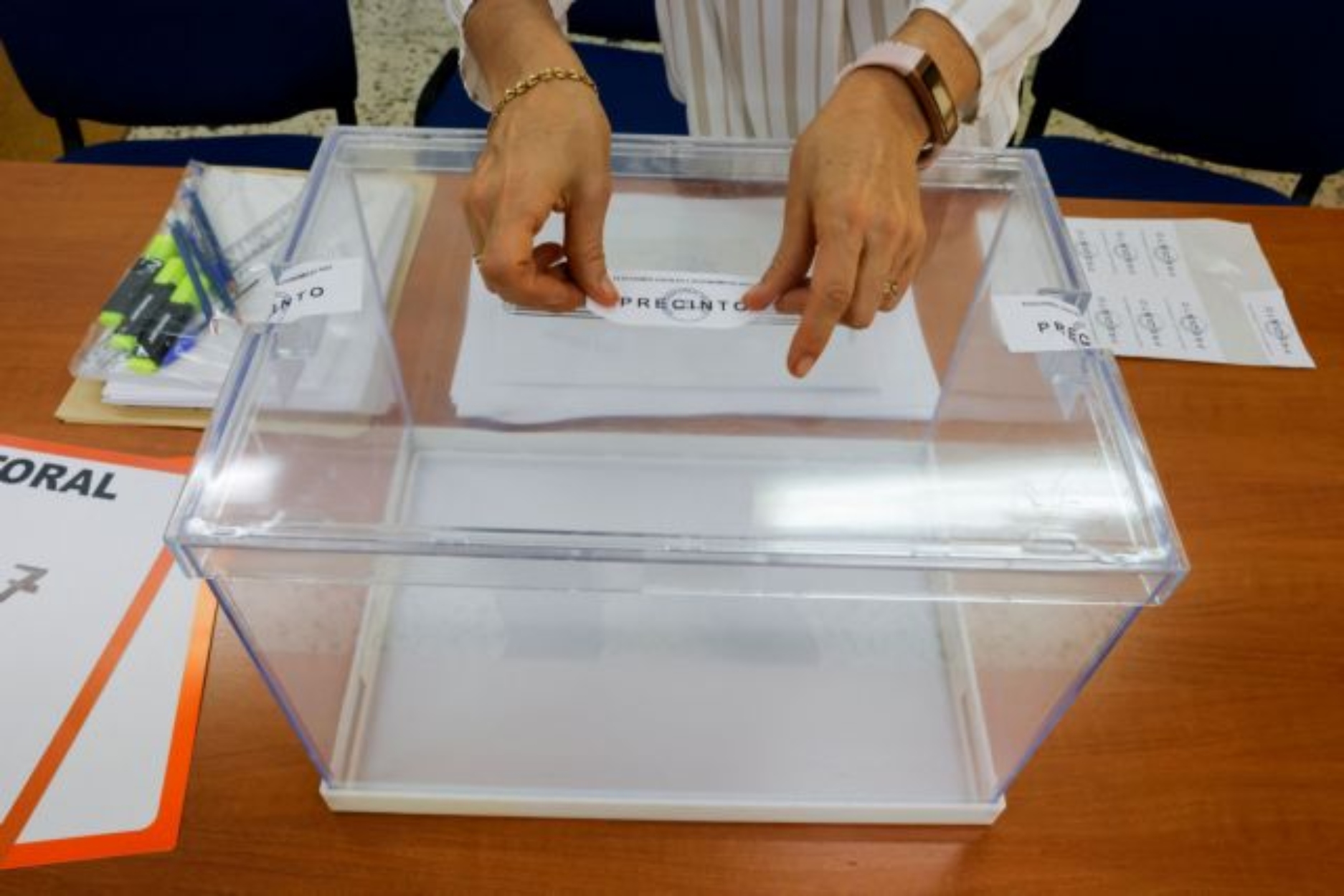 Ισπανία: Το συντηρητικό Λαϊκό Κόμμα αύξησε το προβάδισμά του επί του κυβερνώντος σοσιαλιστικού