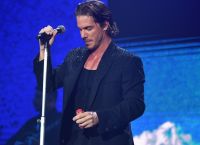 Οικονομόπουλος: «Θα κοινωνήσω ακόμη κι αν ο προηγούμενος έχει την πιο μεταδοτική ασθένεια» Οικονομόπουλος: «Θα κοινωνήσω ακόμη κι αν ο προηγούμενος έχει την πιο μεταδοτική ασθένεια»