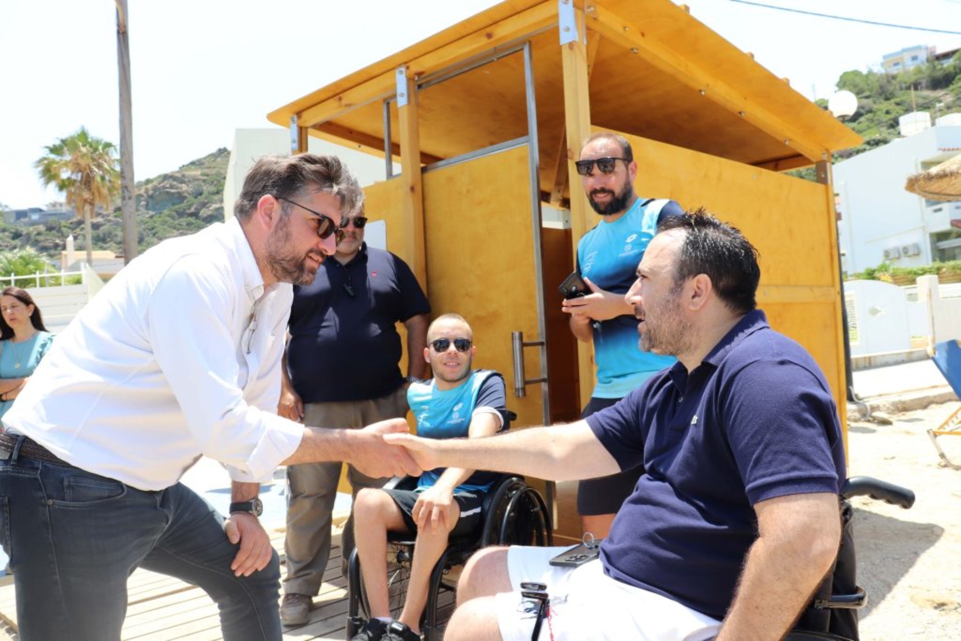Μποκέας: «Η πρόσβαση στη θάλασσα είναι δικαίωμα όλων»