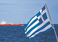 Ναυτικό Επιμελητήριο: Στις υψηλότερες θέσεις των εθνικών νηολογίων η ελληνική σημαία
