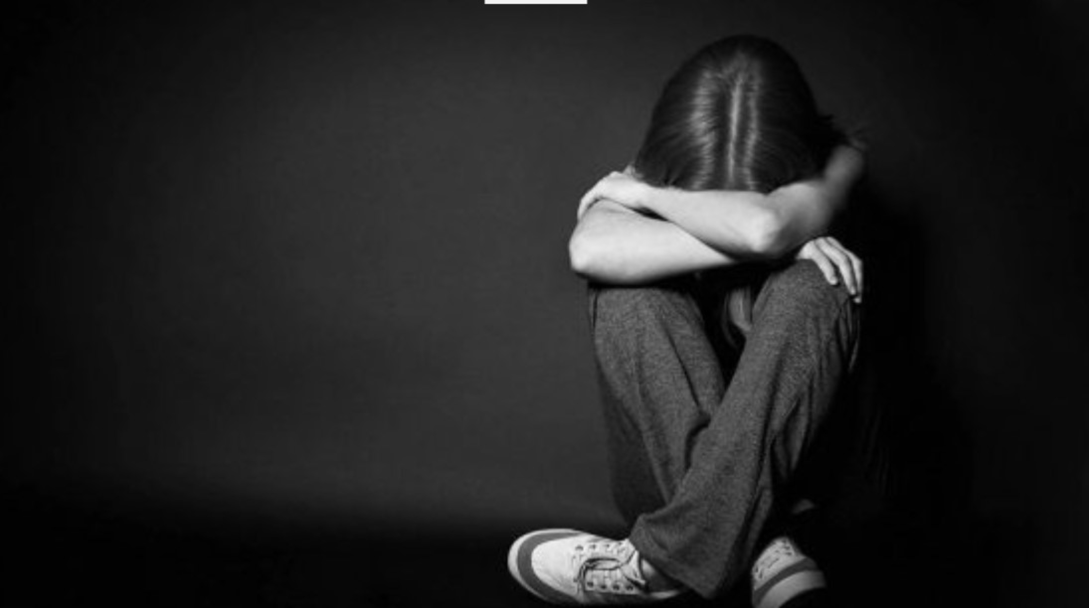 «Ο παιδόφιλος της Ομόνοιας πετούσε χαρτάκια με το τηλέφωνό του έξω από σχολείο»