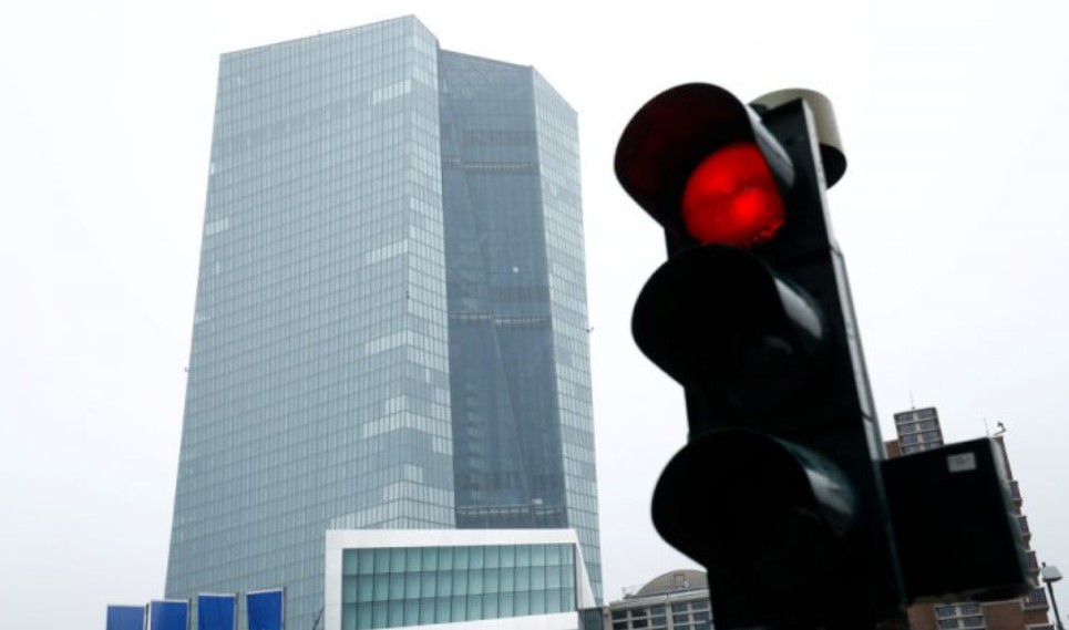 Τράπεζες: Πρόκληση για τις τράπεζες της Ευρώπης η αποπληρωμή δανείων ύψους 500 δισ. ευρώ στην ΕΚΤ