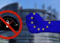 Η Πολωνία προσφεύγει στο Ευρωδικαστήριο κατά της απόφασης για τις μηχανές εσωτερικής καύσης