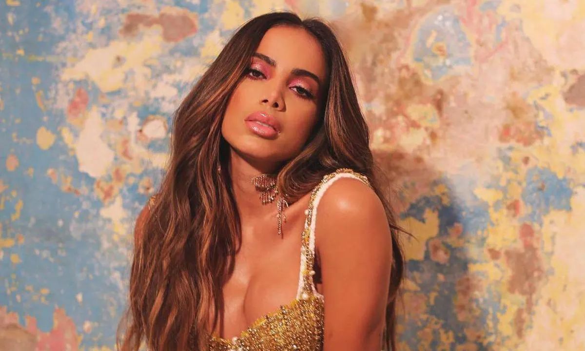 Η pop star Anitta με… ανύπαρκτο μαγιό στη Μύκονο – Φωνάρα!