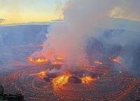 Χαβάη: Εξερράγη το ηφαίστειο Κιλαουέα – Δείτε βίντεο με τη λάβα να ξεπηδάει από τον κρατήρα
