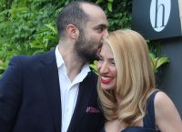 Ηλιάκη: Βάφτισε το παιδί της – Δεν κάλεσε τον Μουτσινά