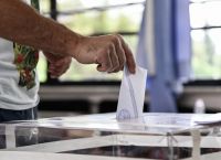 Guardian: «Αντισυστημική» ψήφος για 1 στους 3 Ευρωπαίους Guardian: «Αντισυστημική» ψήφος για 1 στους 3 Ευρωπαίους