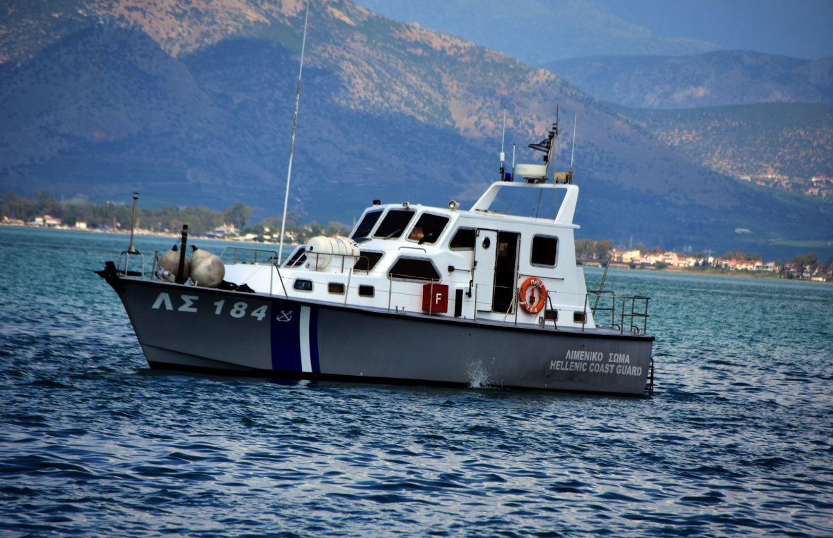 Πάνω από 80 μετανάστες διασώθηκαν ανοιχτά της Πύλου μετά από ανατροπή σκάφους