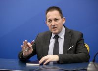 Πέτσας: Ο Πρωθυπουργός κρατά τον προεκλογικό του λόγο