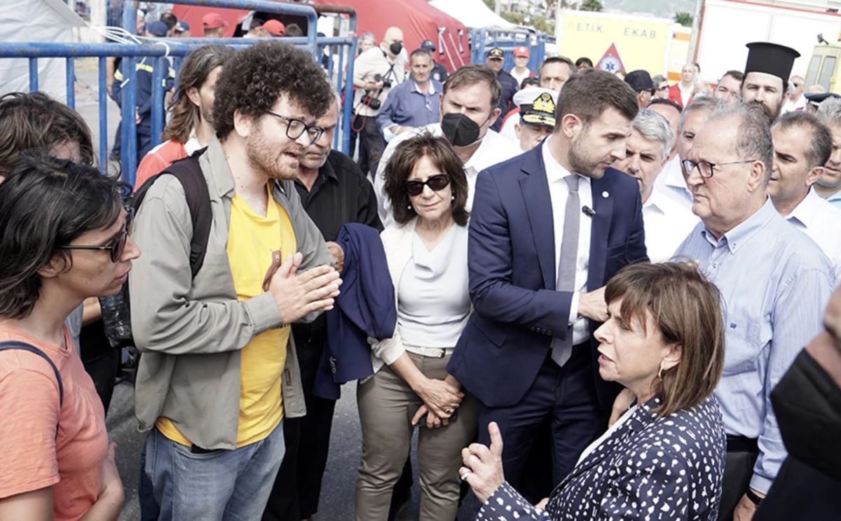 Πύλος: Φραστικό επεισόδιο της Σακελλαροπούλου με μέλη της νεολαίας του ΣΥΡΙΖΑ