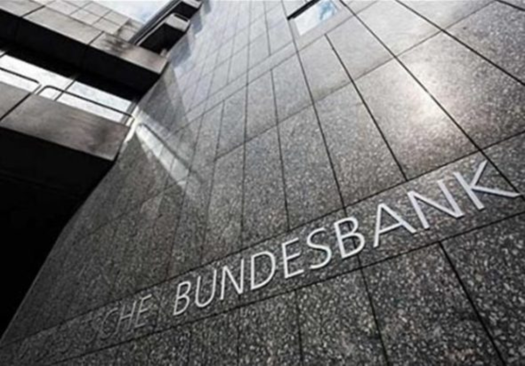 Bundesbank: Πιθανή ανακεφαλαιοποίηση για την κάλυψη των ζημιών
