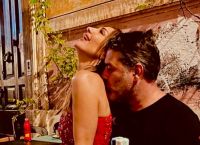 Δέσποινα Βανδή: «Με τον Βασίλη Μπισμπίκη βιώνω έρωτα και αγάπη»