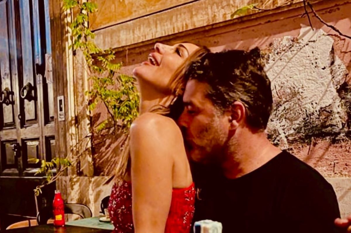 Δέσποινα Βανδή: «Με τον Βασίλη Μπισμπίκη βιώνω έρωτα και αγάπη»
