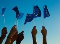 Ε.Ε.: Ενθαρρύνει τη νεανική πολιτική συμμετοχή