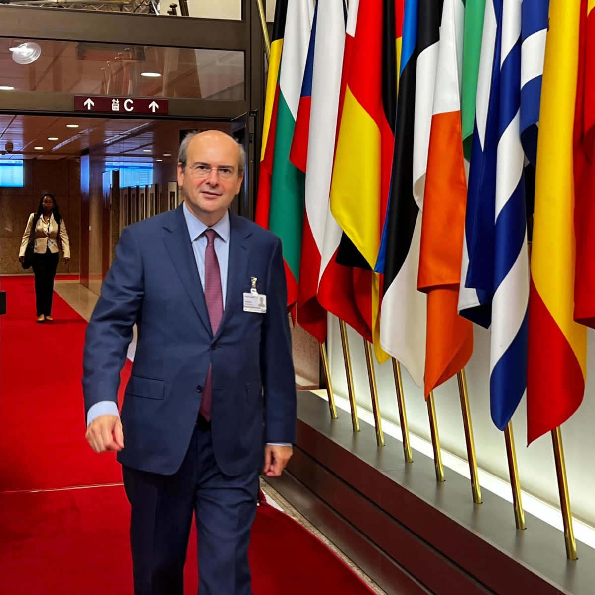 Χατζηδάκης στο Eurogroup: Θα προχωρήσουμε σε μεταρρυθμίσεις για να γίνει πιο ανταγωνιστική η οικονομία μας