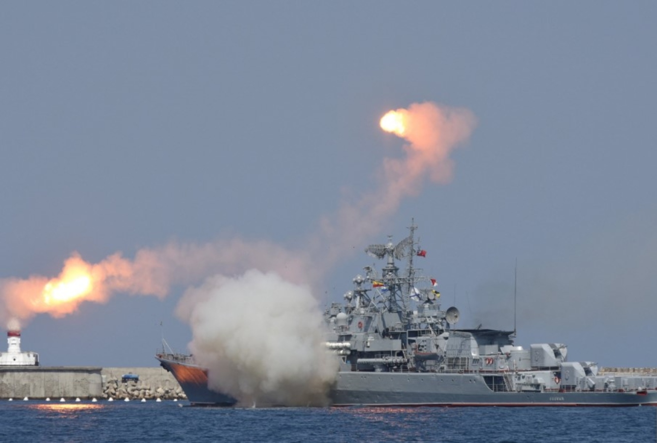 Η Ρωσία ανακοίνωσε πως απέτρεψε επίθεση με USVs εναντίον πολεμικού πλοίου της στη Μαύρη Θάλασσα