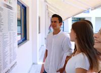 Βάσεις 2023: Εκπλήξεις – Ένας στους τρεις εκτός ΑΕΙ – Κενές 10.745 θέσεις