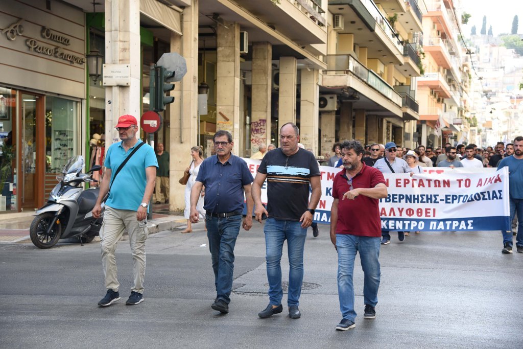 Πάτρα: Σύσσωμη η Δημοτική Αρχή, στην διαμαρτυρία για το τραγικό συμβάν της γέφυρας