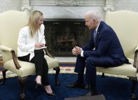 BBC: Μπάιντεν και Μελόνι υπόσχονται να τονώσουν τους δεσμούς ΗΠΑ  – Ιταλίας απέναντι στην Κίνα