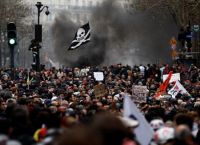 Γιατί εξεγείρονται ξανά στη Γαλλία;