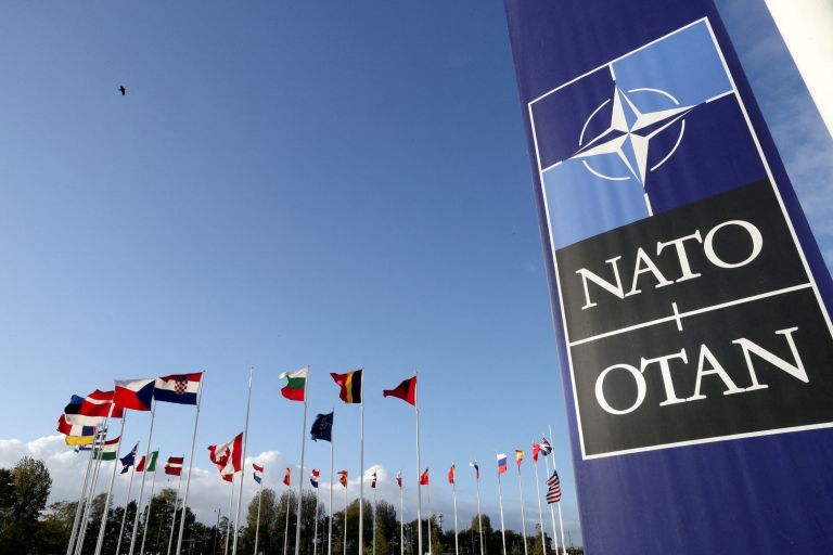 PEW RESEARCH: Greeks most critical of NATO, friendliest to Russia