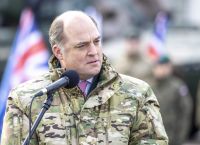 Βρετανία: Ο υπουργός Άμυνας Μπεν Γουάλας θα αποχωρήσει από την κυβέρνηση στον επόμενο ανασχηματισμό