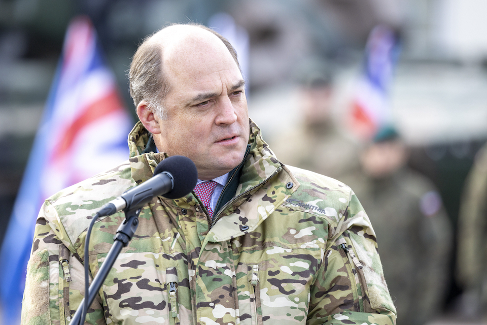 Βρετανία: Ο υπουργός Άμυνας Μπεν Γουάλας θα αποχωρήσει από την κυβέρνηση στον επόμενο ανασχηματισμό