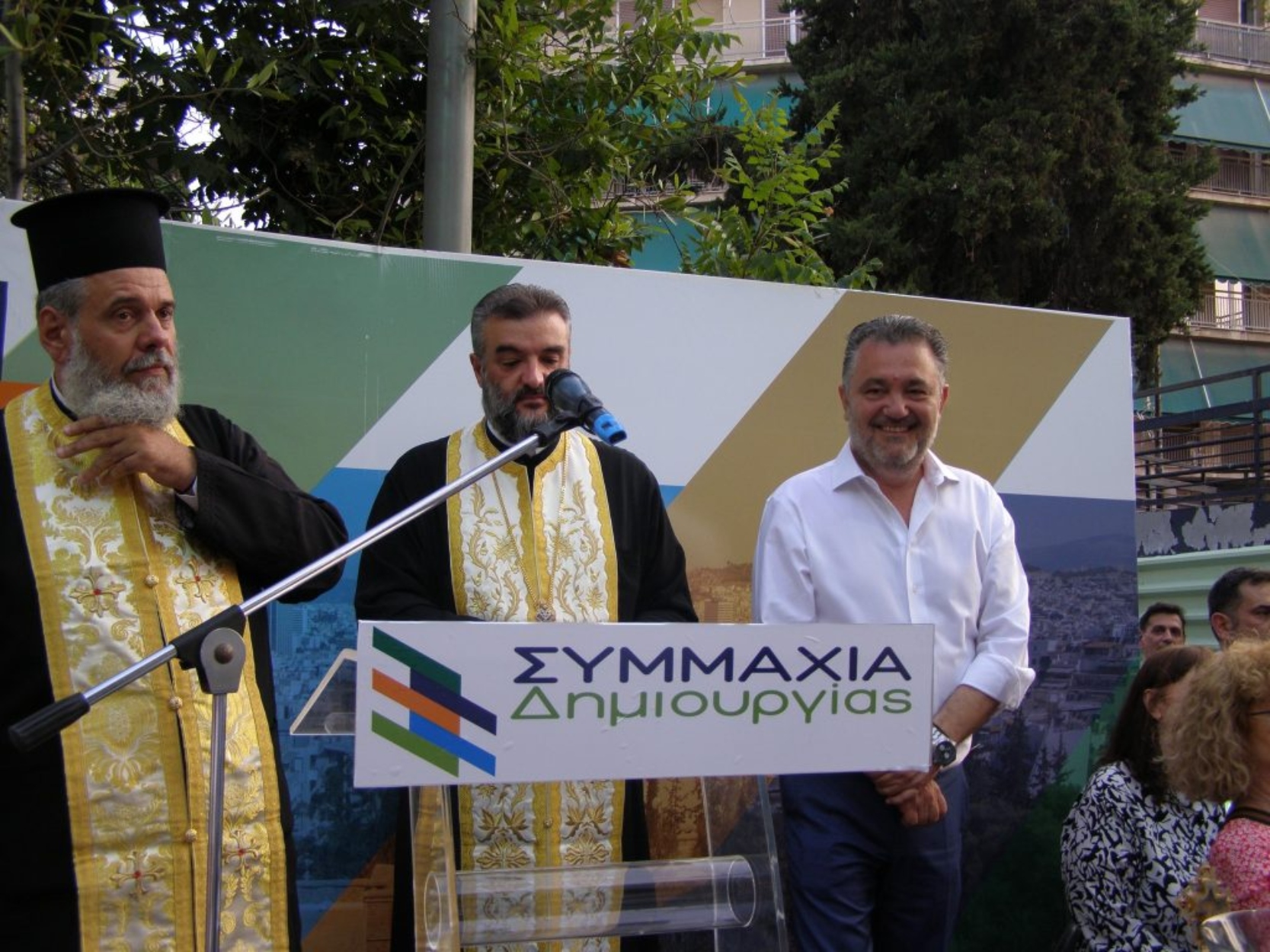 “Συμμαχία Δημιουργίας”: Πλήθος κόσμου στα εγκαίνια του εκλογικού κέντρου, στου Ζωγράφου
