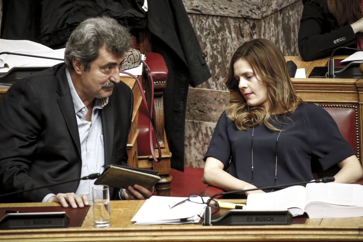 ΣΥΡΙΖΑ: Αιχμές Πολάκη κατά της Αχτσιόγλου για τους «αδικημένους δημοσιογράφους»