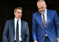 Μητσοτάκης σε Ράμα: «Να επιλυθεί άμεσα» το ζήτημα της κράτησής του 