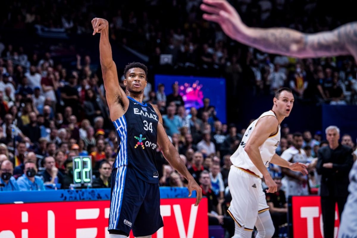 Giannis Antetokounmpo along with his brothers, Thanasis and Kostas to play for team Greece
