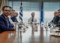 Πολυνομοσχέδιο: Αύξηση αφορολογήτου, μείωση ΕΝΦΙΑ και αυξήσεις στο δημόσιο